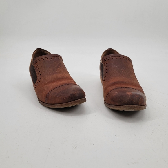 Kork-Ease Shoes - Kork Ease Brown Leather Loafers Size 9 Cap Toe Distressed Classic Minimalist